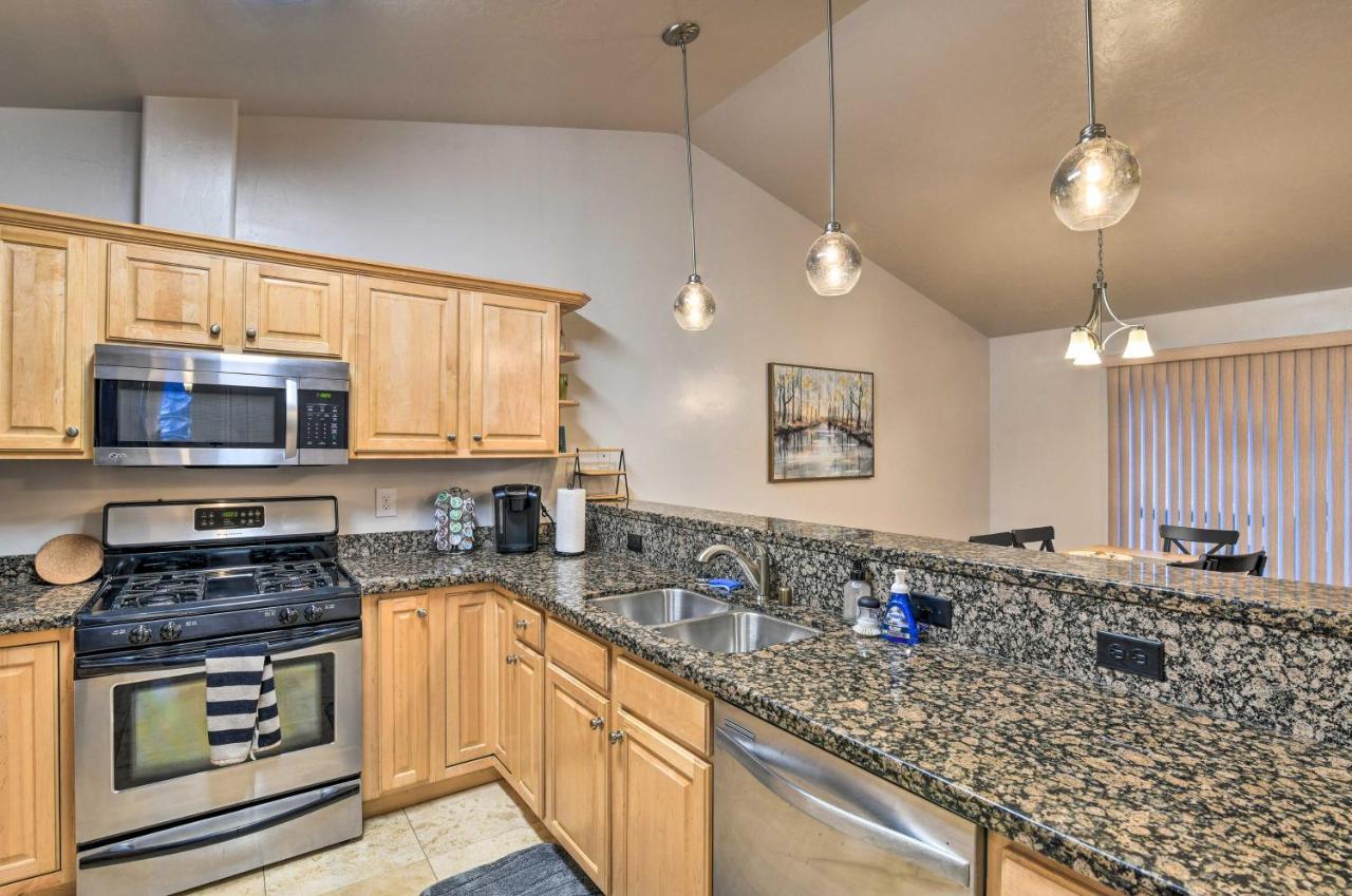 Cozy Anchorage Townhome Less Than Half Mile To Jewel Lake! Esterno foto