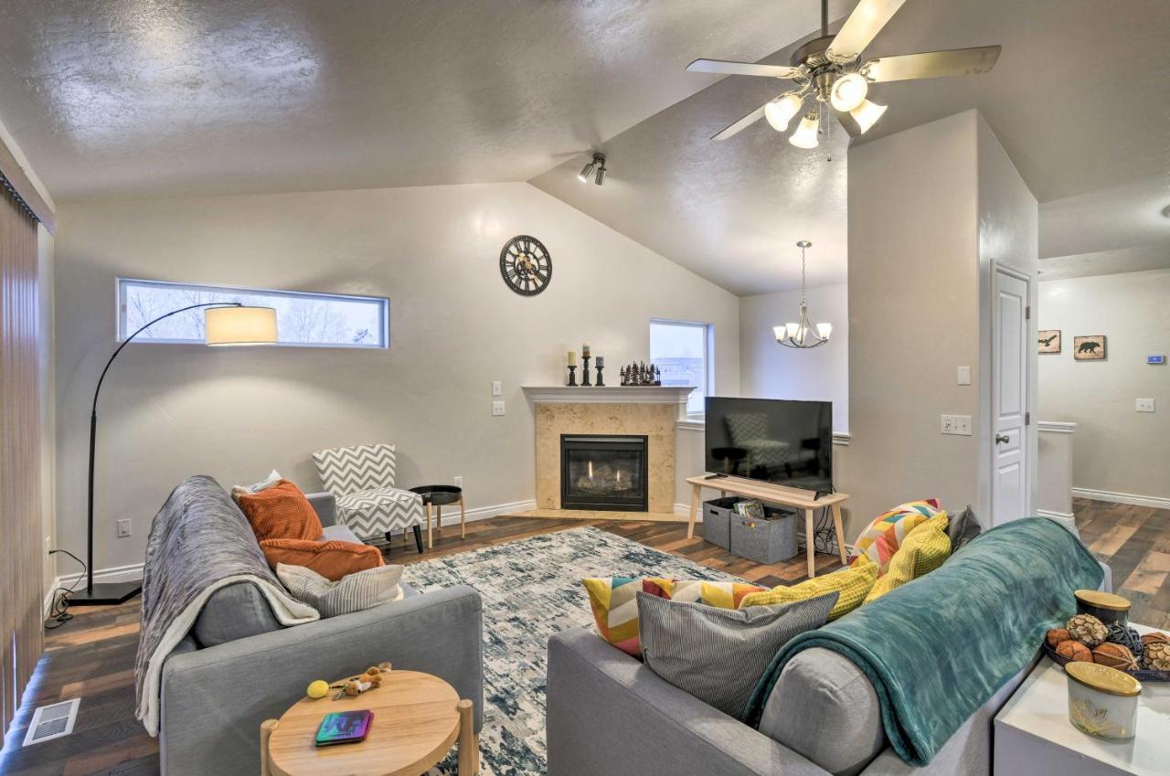 Cozy Anchorage Townhome Less Than Half Mile To Jewel Lake! Esterno foto