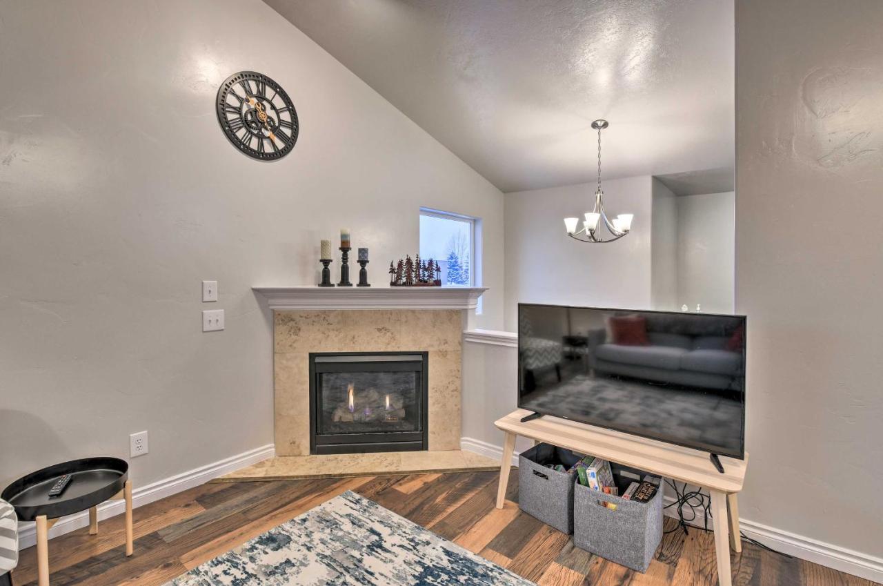 Cozy Anchorage Townhome Less Than Half Mile To Jewel Lake! Esterno foto