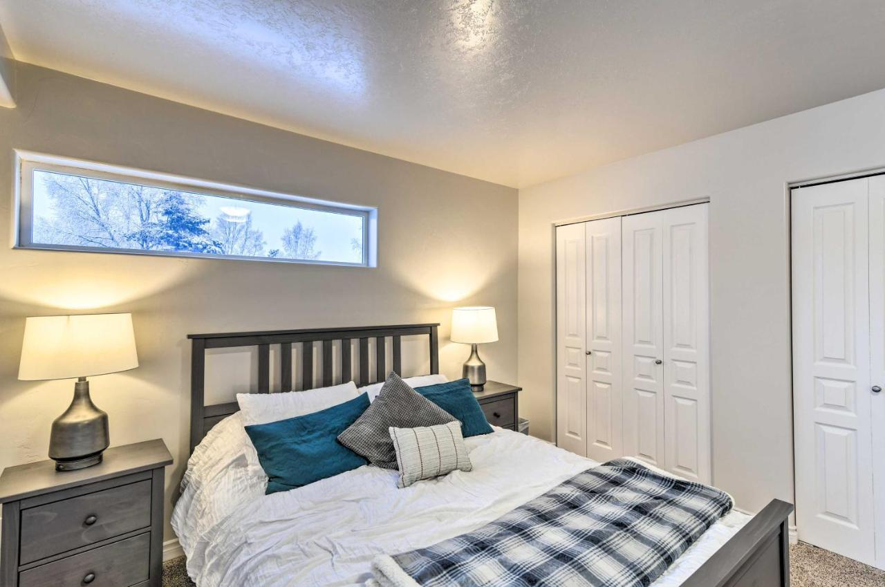Cozy Anchorage Townhome Less Than Half Mile To Jewel Lake! Esterno foto