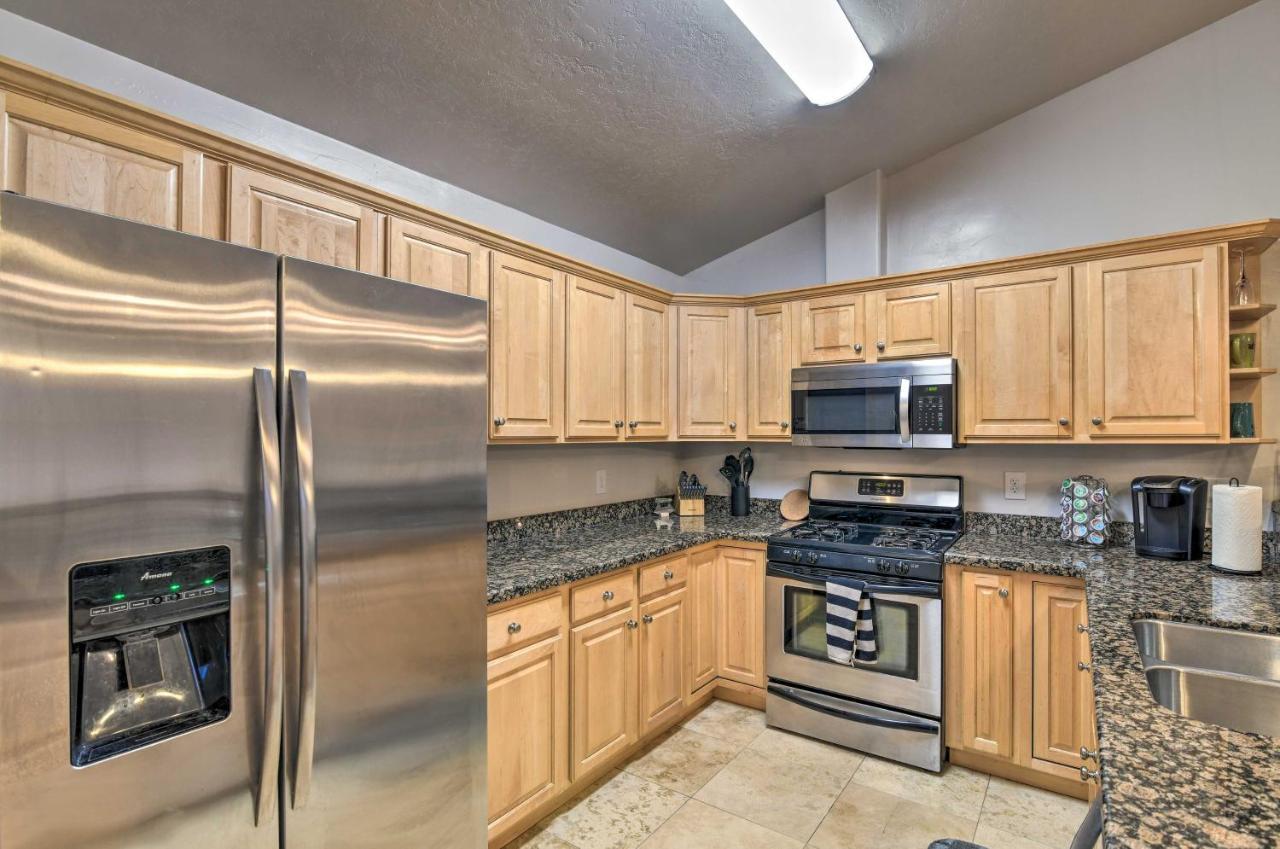 Cozy Anchorage Townhome Less Than Half Mile To Jewel Lake! Esterno foto