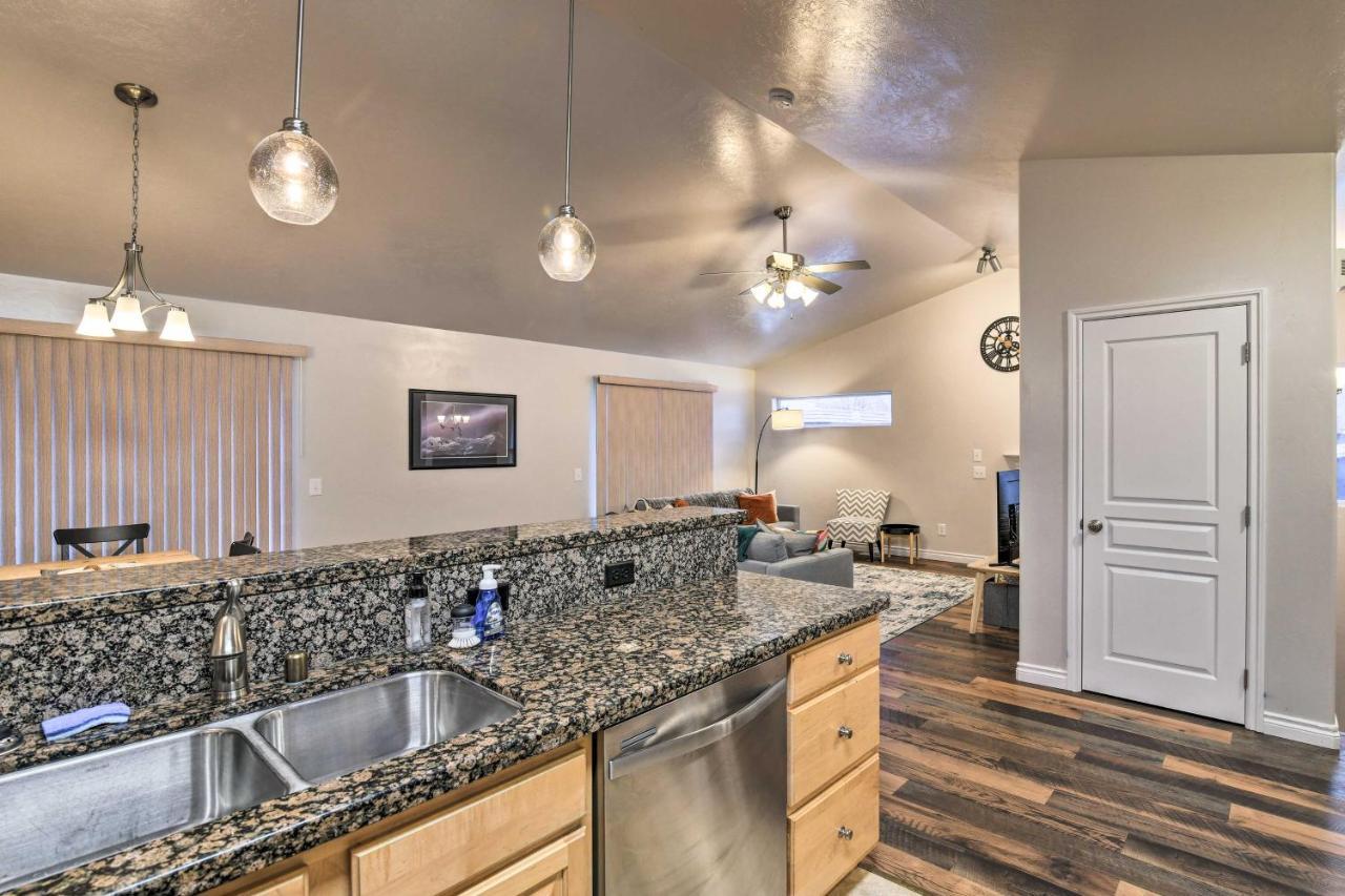 Cozy Anchorage Townhome Less Than Half Mile To Jewel Lake! Esterno foto